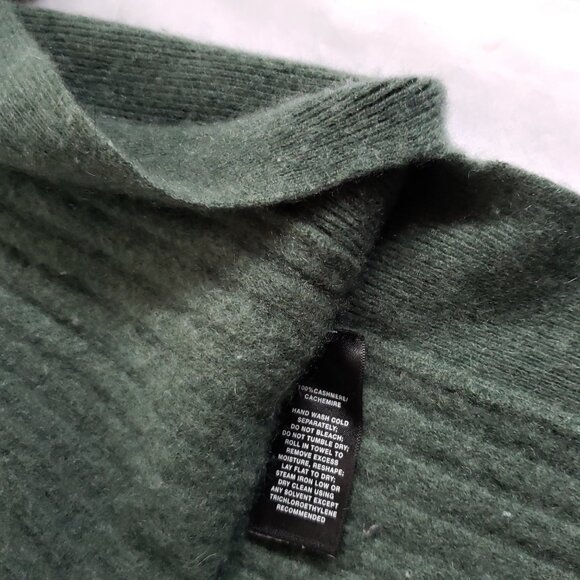 Vintage Lafayette 148 Dark Green Ribbed Turtleneck 100% Cashmere Size Small - Picture 3 of 6